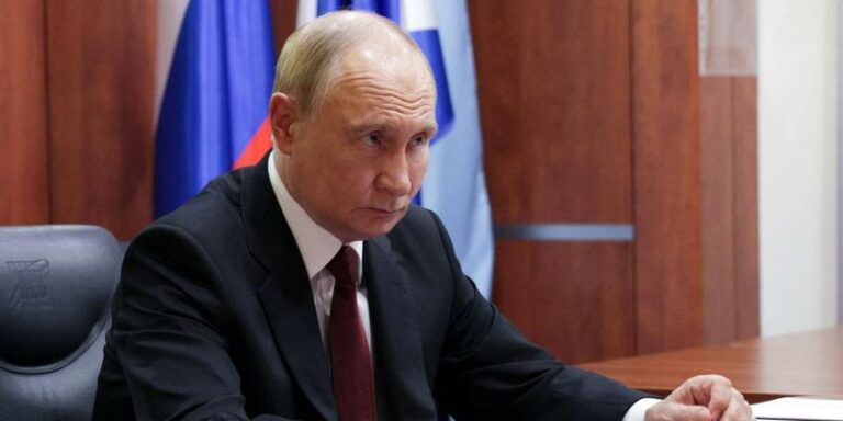 Putin na czołowej scenie: kluczowe momenty jego prezydentury od początku kadencji