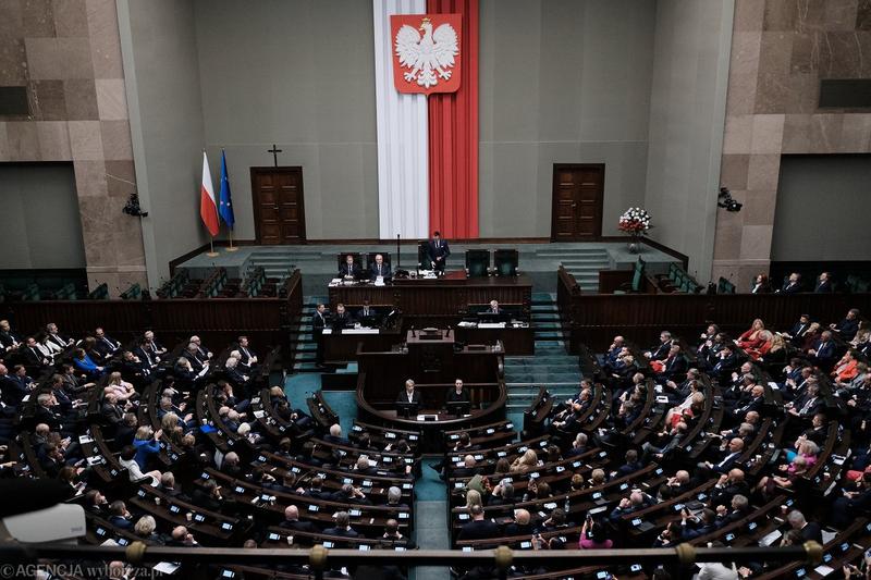 Platformy internetowe z transmisjami sejmowymi