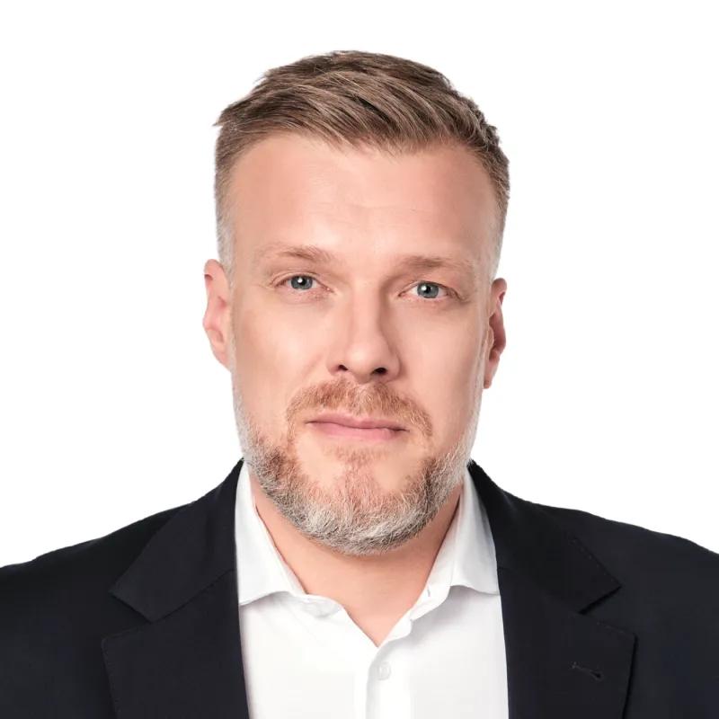 Adrian Zandberg: Odkrywamy prawdziwe oblicze polityka, jego rodzinę i osiągnięcia