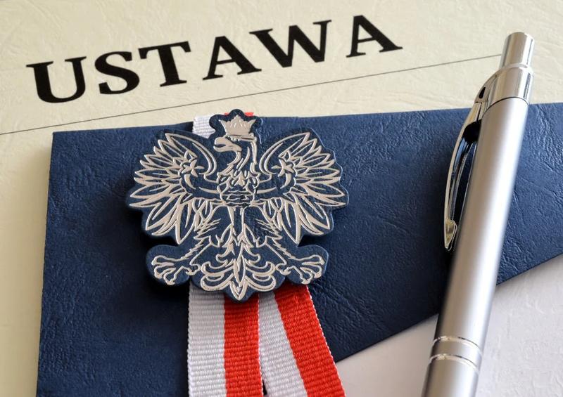 Kiedy ustawa wchodzi w życie? Przewodnik po kluczowych terminach i zasadach