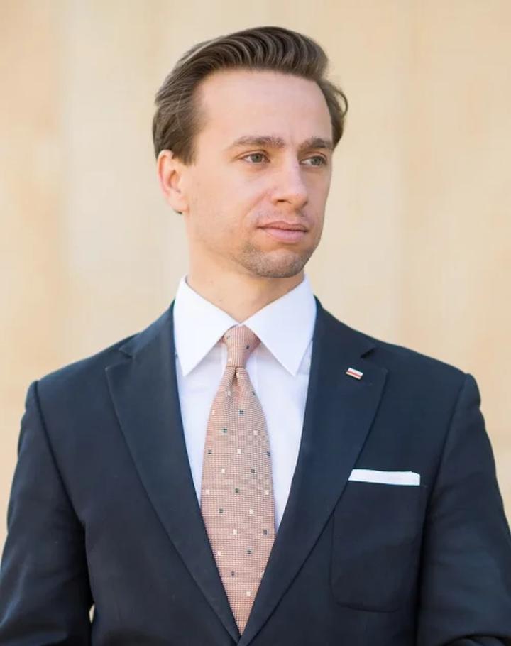 Kontrowersyjne działania Bosaka