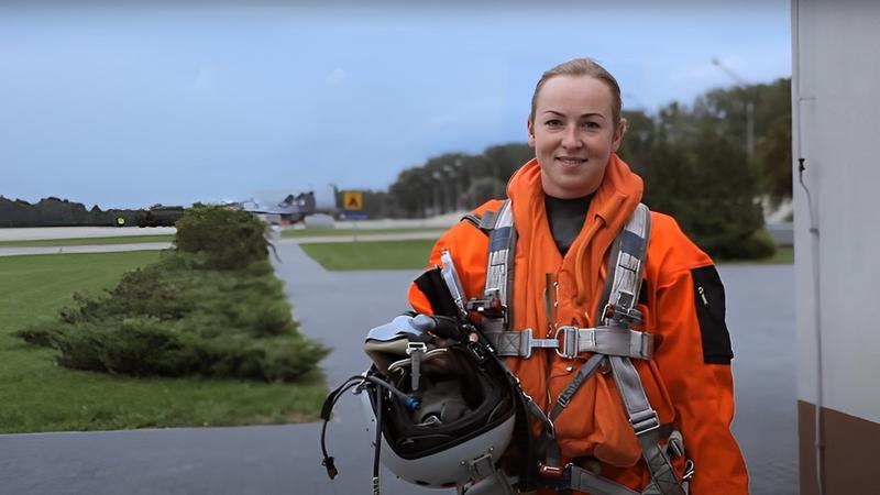 Osiągnięcia i awanse w armii