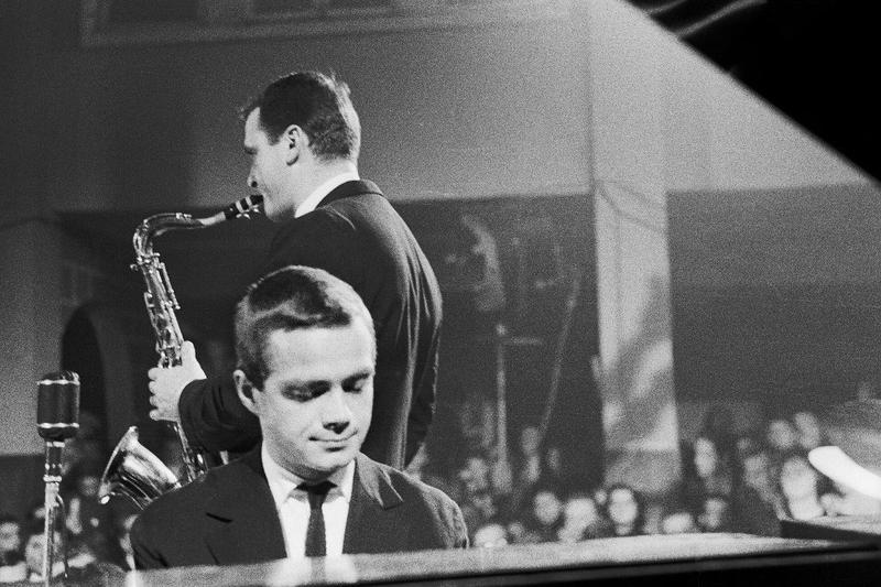 Tajemnice życia Andrzeja Trzaskowskiego: Kim był jego ojciec?