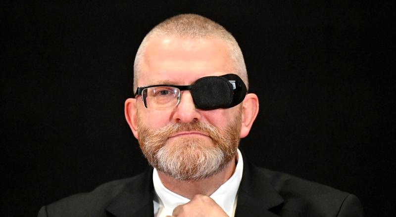 Czy Grzegorz Braun ma żonę? Odkryj zaskakujące fakty o jego życiu rodzinnym