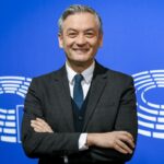 Robert Biedroń i Krzysztof Śmiszek: Historia miłości i partnerstwa w blasku reflektorów