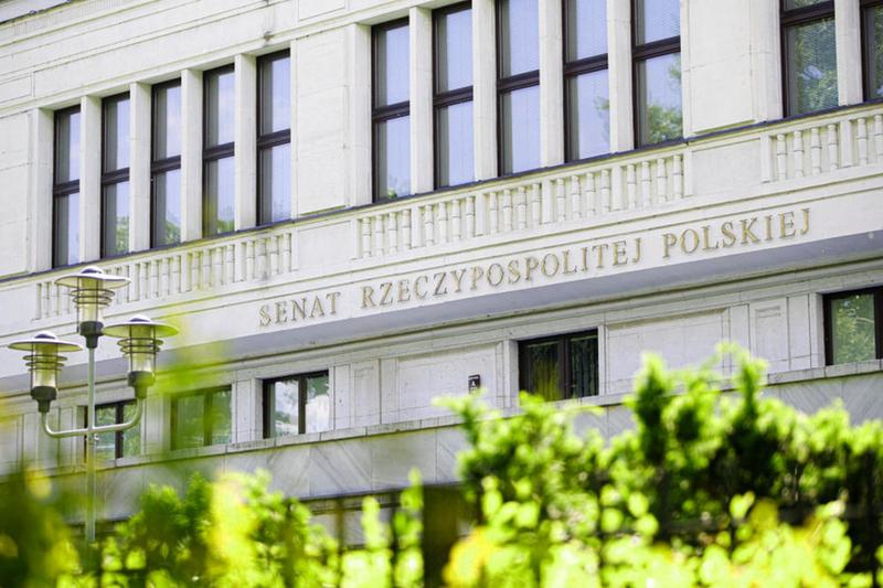 Wpływ senatu na debaty