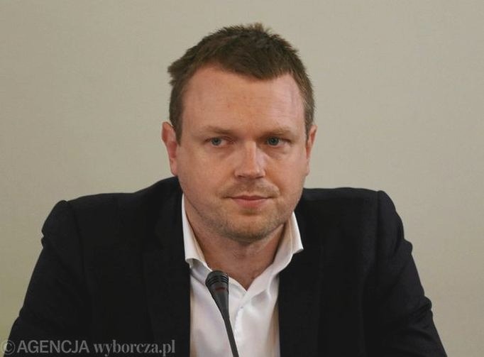 Co naprawdę sprzedał Tusk? Zaskakujące kulisy wyprzedaży spółek państwowych