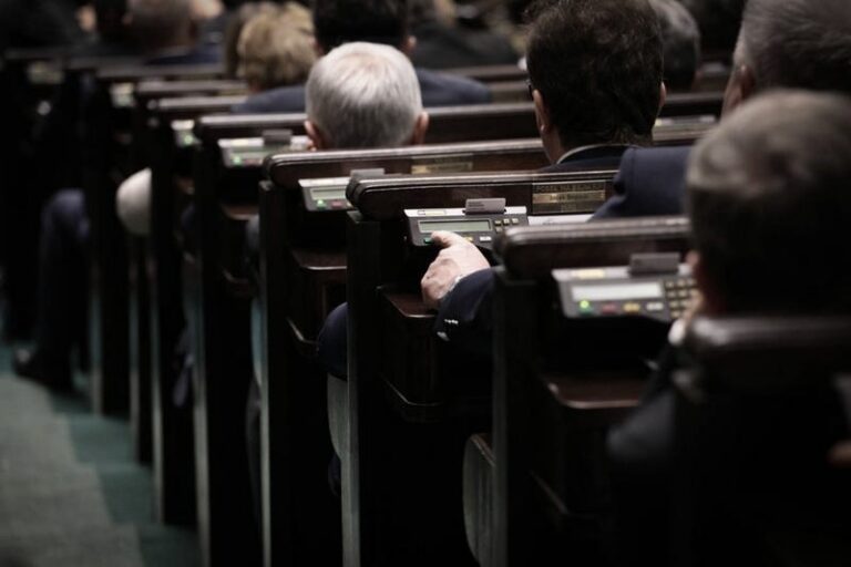 Głosowanie na PiS: Proste kroki, które pozwolą ci nie przegapić wyborów