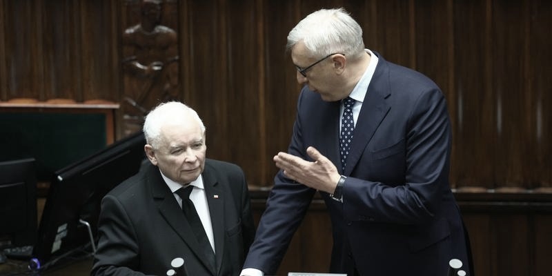 Ile lat ma prezes Kaczyński? Odkryj zaskakującą prawdę o jego wieku