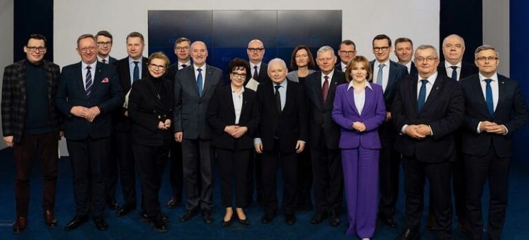 Jak PiS narusza zasady konstytucji? Kontrowersyjne przypadki w Polsce