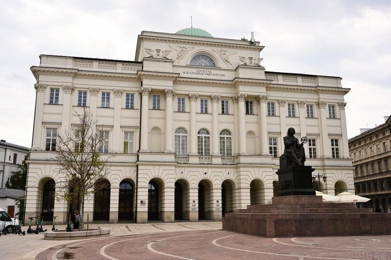Ustawa o Polskiej Akademii Nauk: Jakie kluczowe zmiany wpłyną na przyszłość nauki w Polsce?