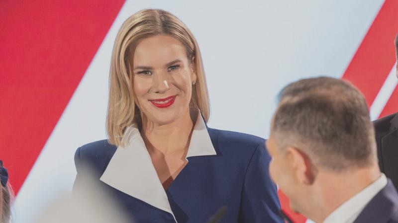 Finansowanie pierwszej damy