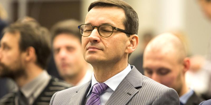 Porównanie wzrostu polityków