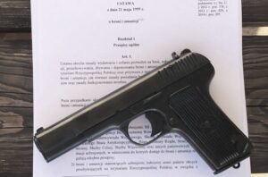 Kiedy wejdzie w życie nowa ustawa o broni i amunicji? Najważniejsze terminy i zmiany