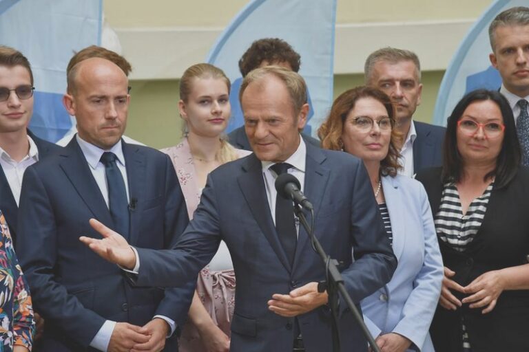 Tusk w Szczecinie: najważniejsze ustalenia i polityczne znaczenie spotkania