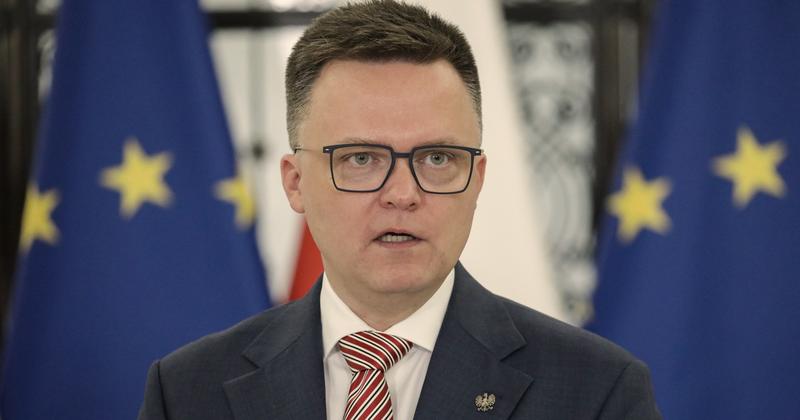 Wzrost Szymona Hołowni