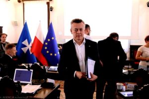 Czy w referendum można odwołać prezydenta? Zasady i najważniejsze ograniczenia