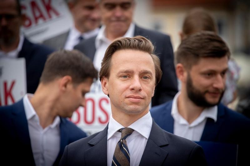 Ile dzieci ma Krzysztof Bosak? Imiona i wiek pociech