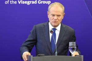 Ile zarabia premier Tusk? Pensja, dodatki i zaskakujące szczegóły